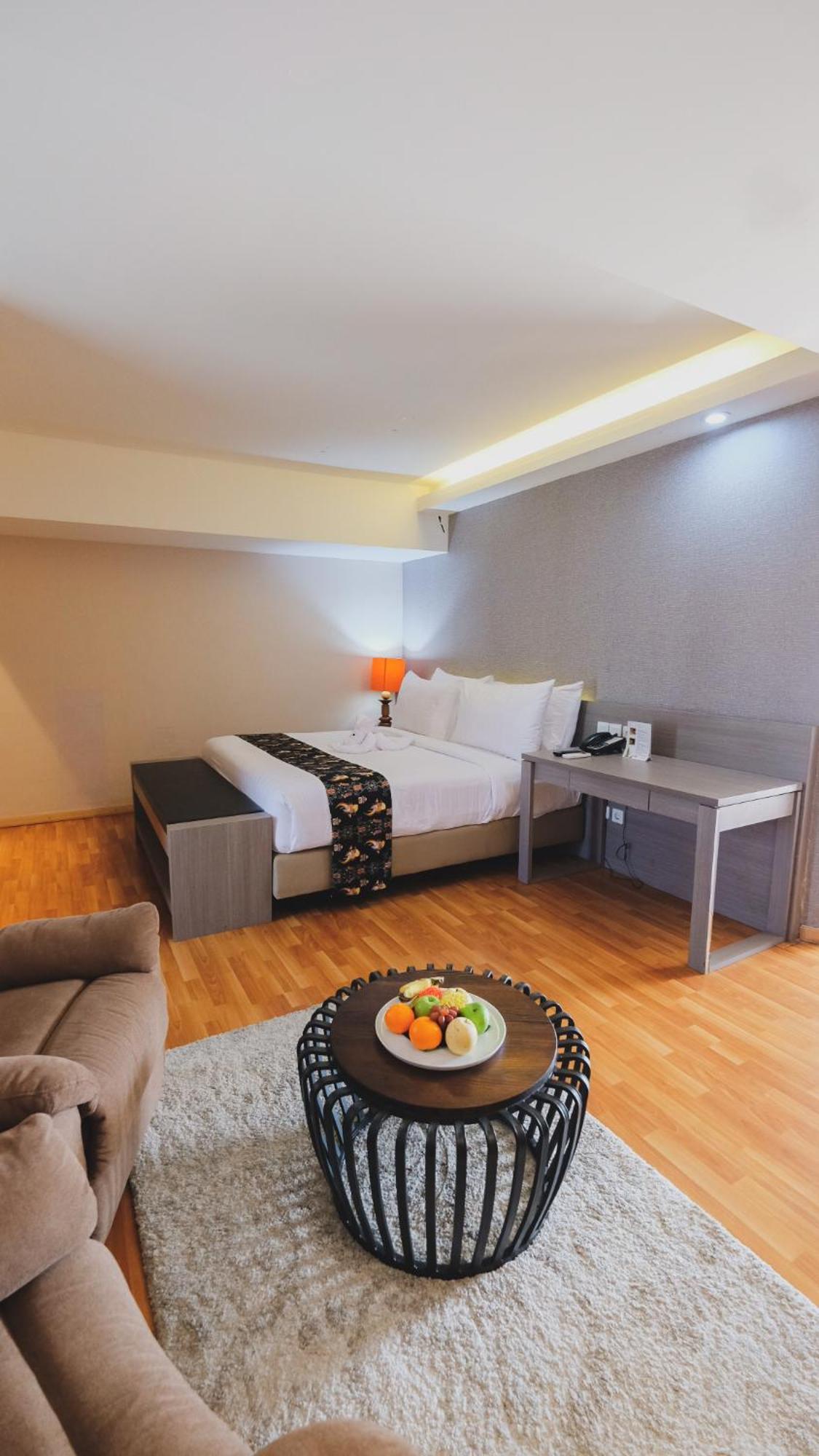 Hotel Suni Sentani - Managed By East Season Jayapura Bagian luar foto