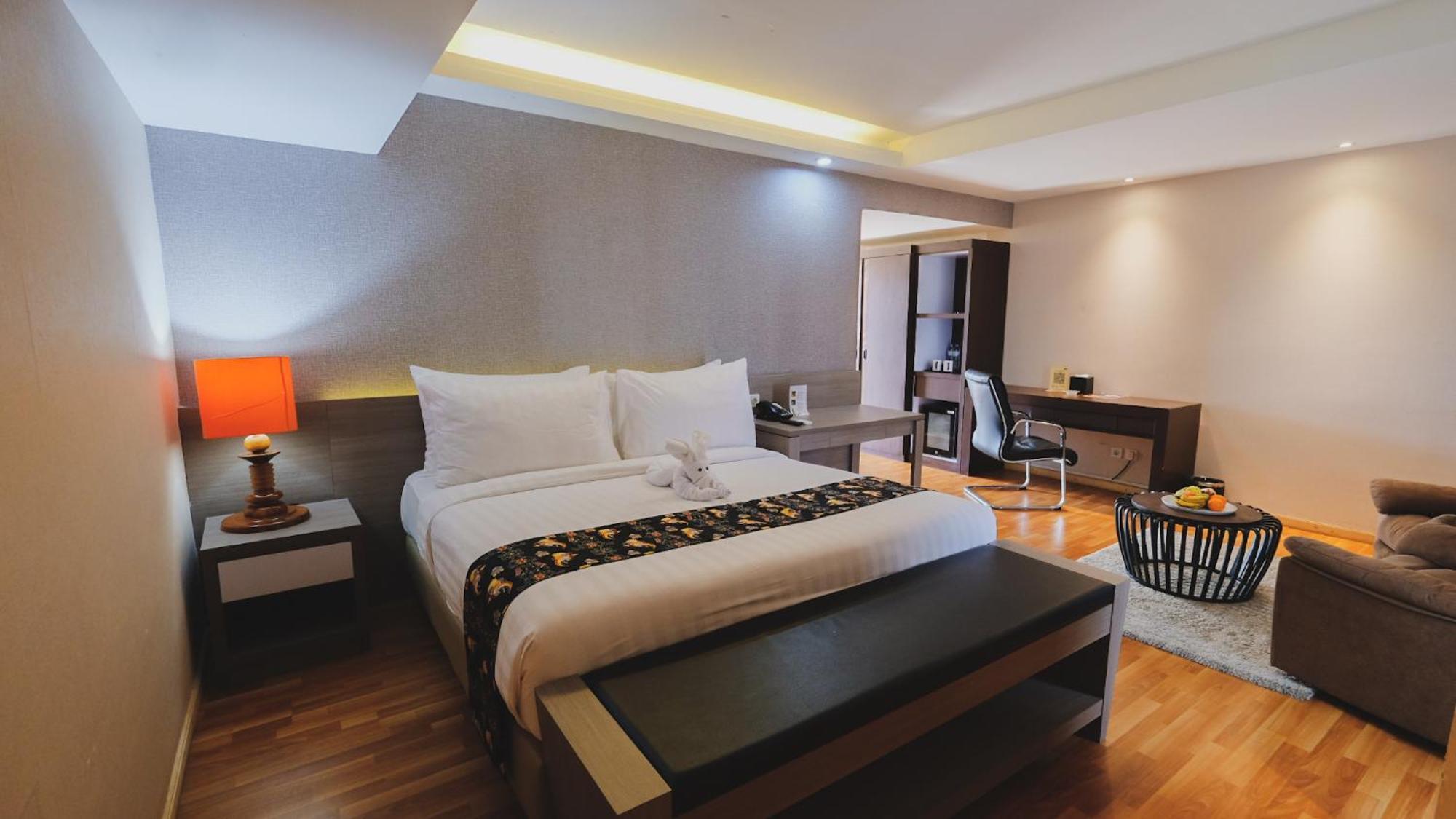 Hotel Suni Sentani - Managed By East Season Jayapura Bagian luar foto