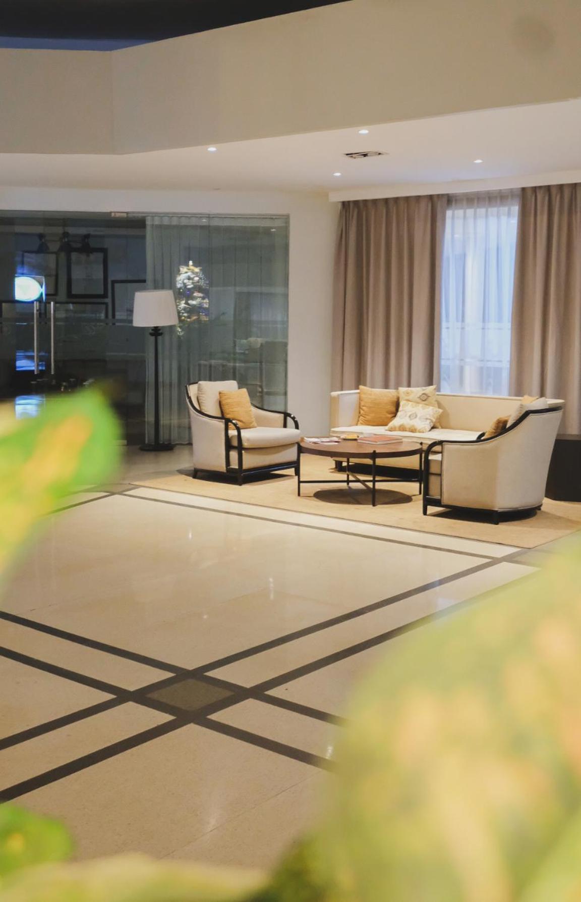 Hotel Suni Sentani - Managed By East Season Jayapura Bagian luar foto